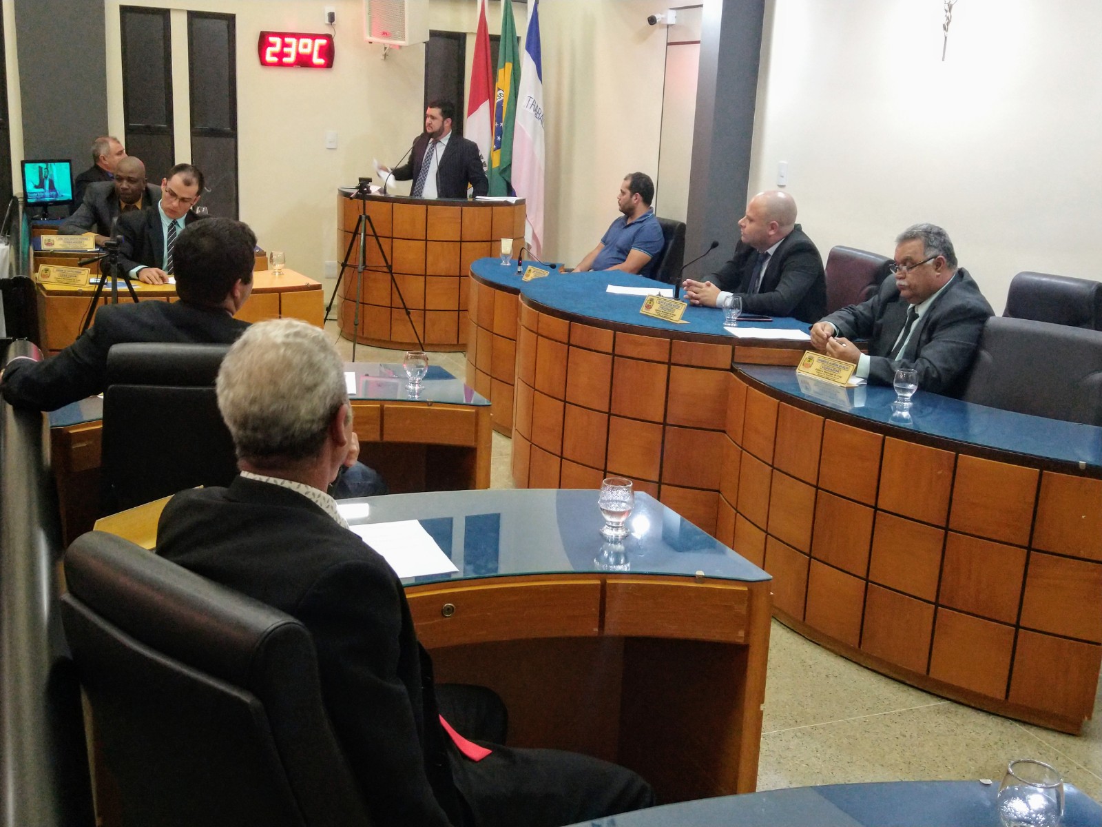 Diversos projetos foram apreciados nesta sessão.
