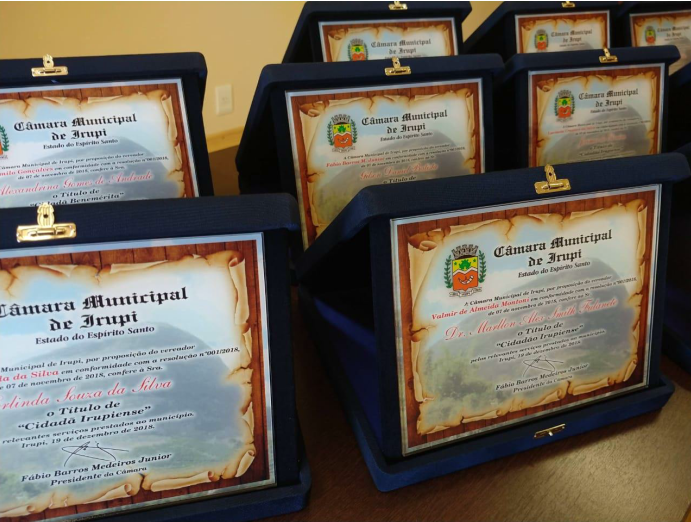 Placas de homenagem / imagem de arquivo